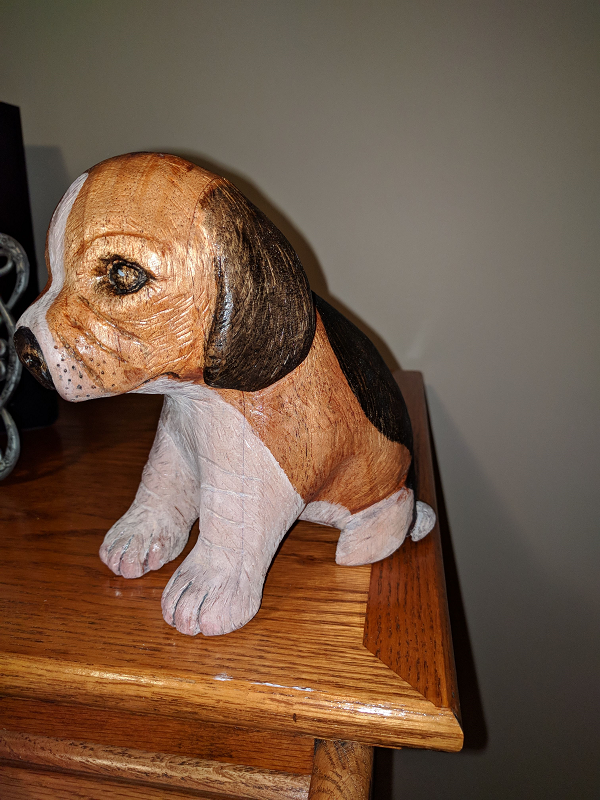 beagle wood carving